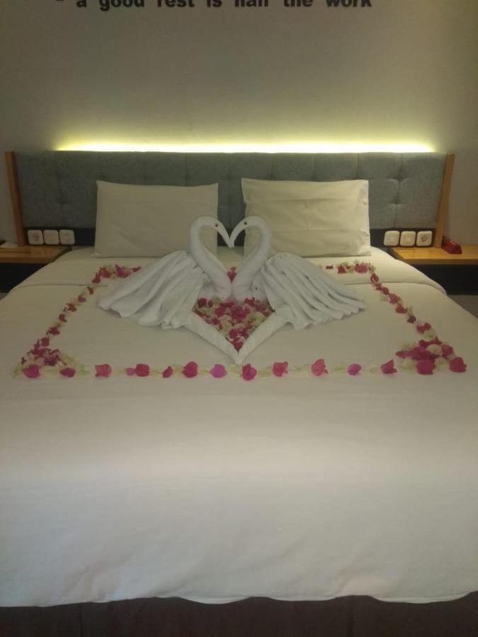 The Royal Idi Hotel Idirayeuk Kültér fotó